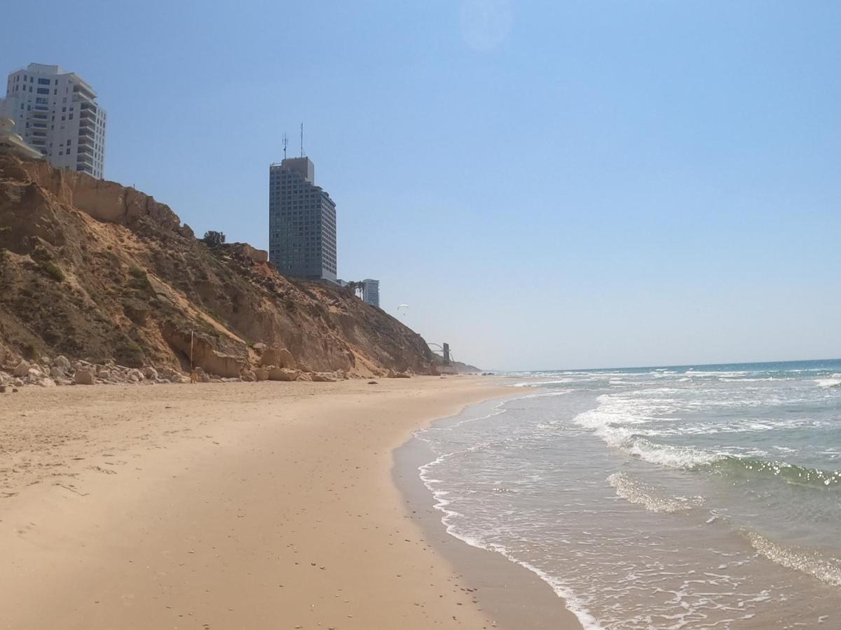 Netanya Seaview Aparthotel Dış mekan fotoğraf