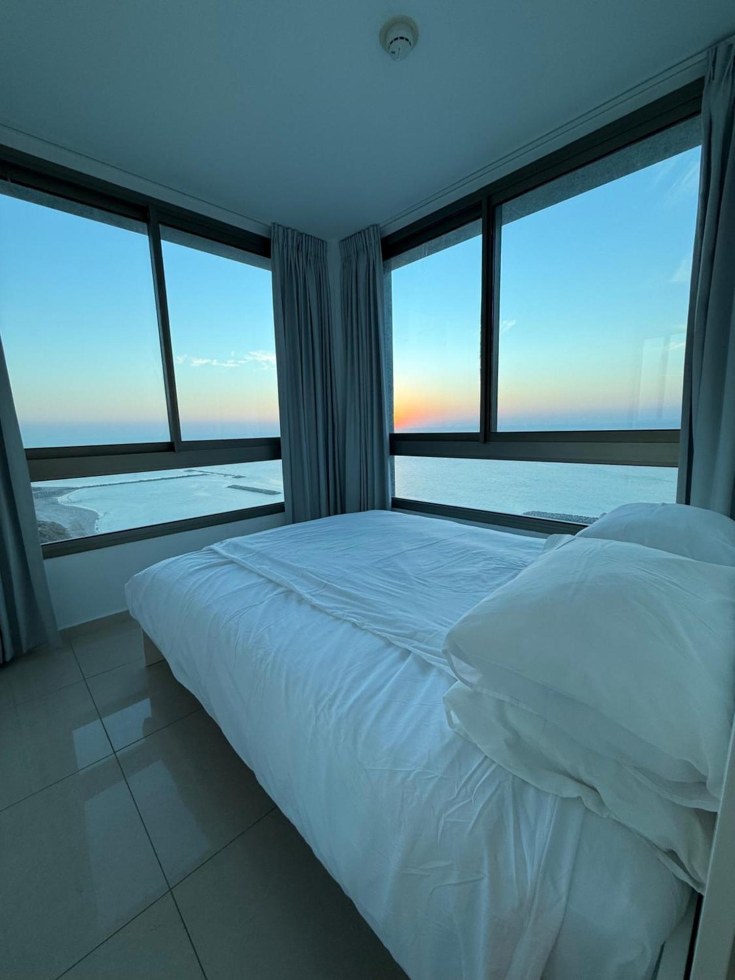 Netanya Seaview Aparthotel Dış mekan fotoğraf